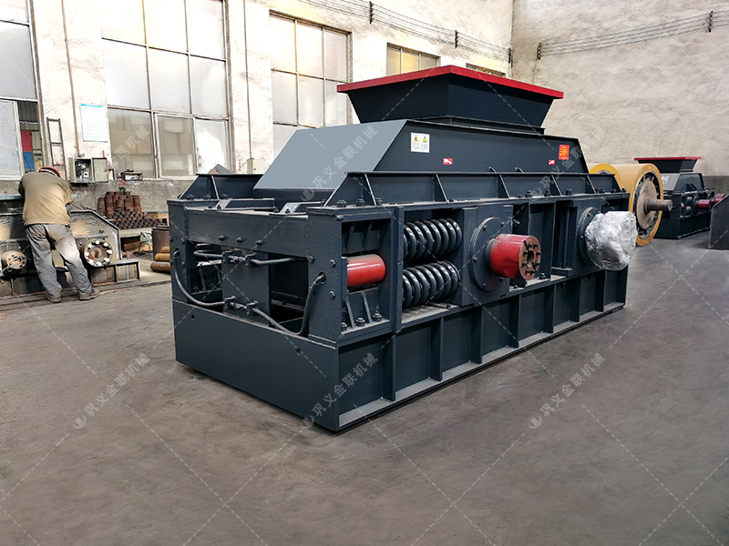 鵝卵石對(duì)輥破碎機(jī)介紹，為什么選擇金聯(lián)機(jī)械？